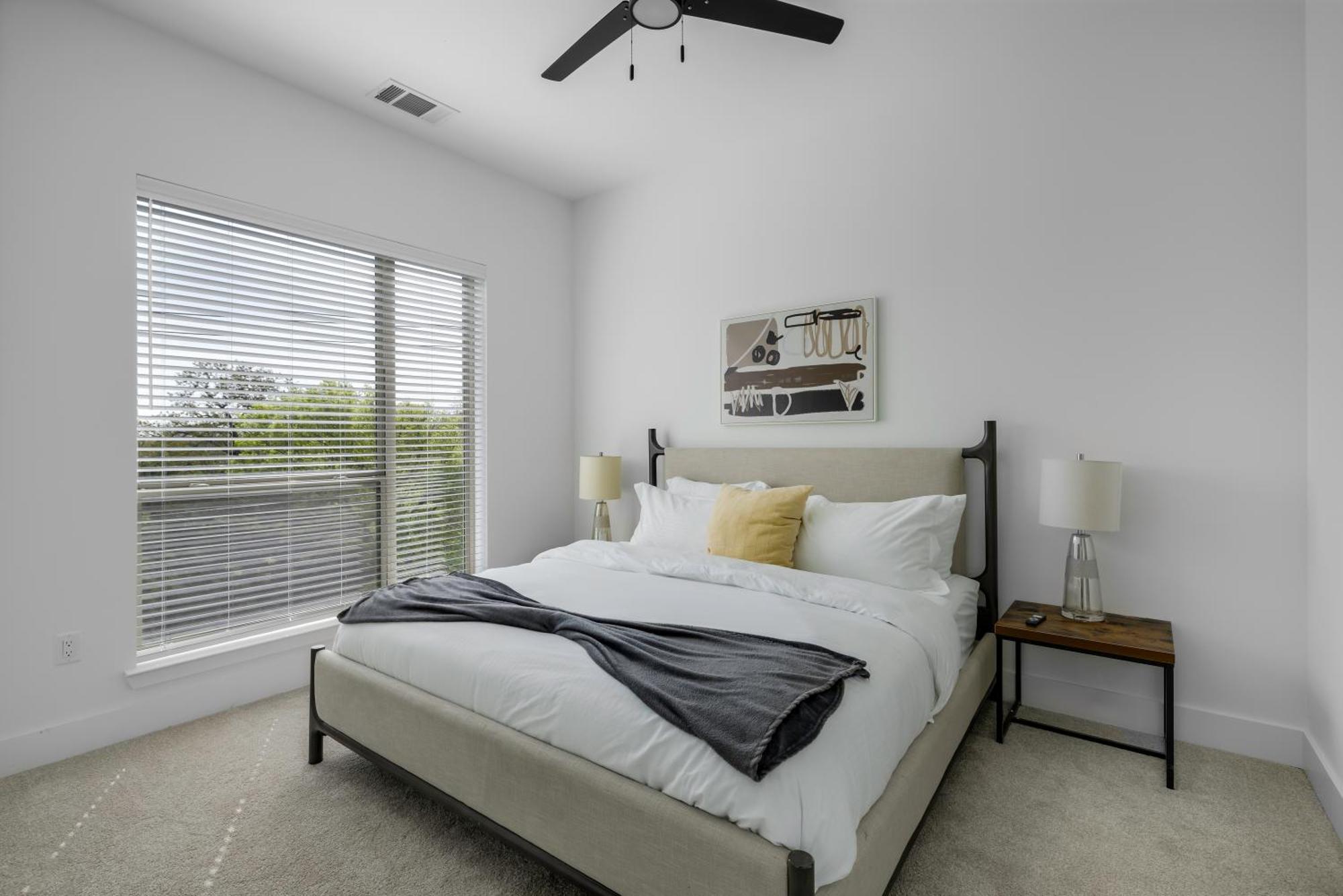 Railyard Apartments By Barsala Denton Oda fotoğraf